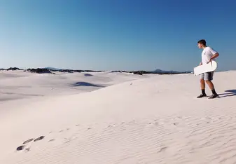 Catching waves in the desert