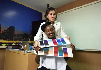 Text & Talk TEFL Trainee | Colour Analysis