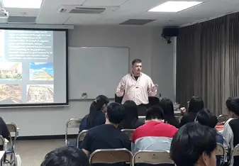 Presenting a Language Topic