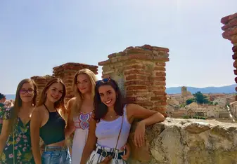 I got to meet amazing friends from different countries and we were able to organize an amazing trip to Segovia! Totally worth it!