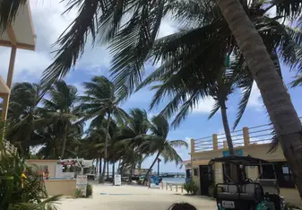 caye caulker beach