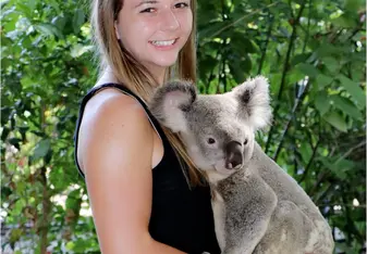 Making a new friend at the Currumbin Wildlife Sanctuary during my semester in Australia. 