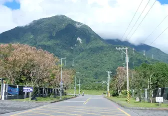 The road in front of language center