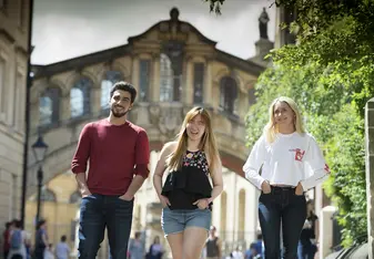 Oxford Gap Year Programme