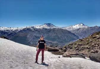 Hiking in Parque Lircay.