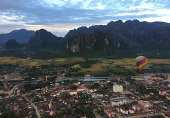 Hot Air Balloon (80USD)