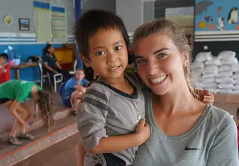 The Top Countries for Volunteer Teaching Around the World Featured