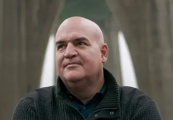 Dr. Bruce Veldhuisen