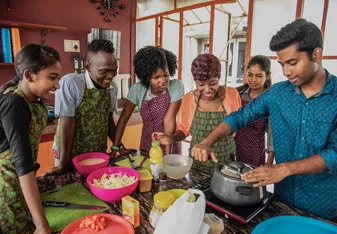 Volunteer chefs!