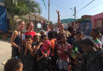 We organized a paint fight for the kids in Esperanza district