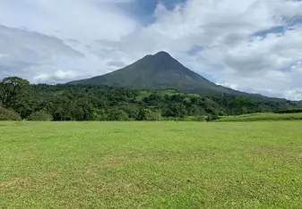 This is a volcano in La Fortuna, near Las Aguas Termales 