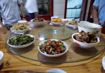 dinner in the shcool
