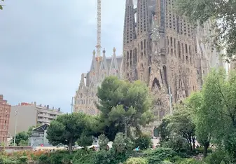 La Sagrada Familia, Plaça de Guadí, Barcelona