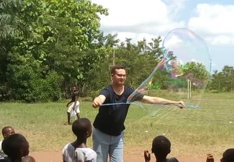 Fun time make big bubbles with the kids