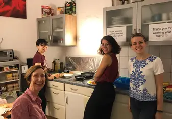 Us volunteers, prepping up breakfast for everyone