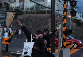 Dabbing Through Japan!