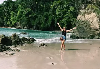 When I was not volunteering and had free time it was so easy to pop down to the beach to cool off because it was so hot! The beaches are absolutely stunning.