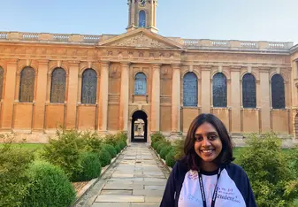 The last picture I took at Queen's College, with me wearing the ORA Student tshirt.