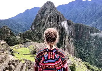 How to Volunteer Abroad as a College Student Hero - Rebecca, IVHQ Cusco
