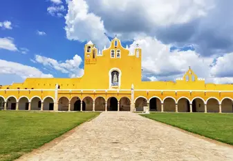 A picture of Izamal; a place known as the 'Yellow City'