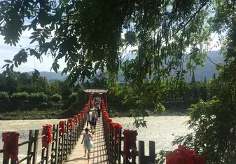 Dujiangyan irrigation system 