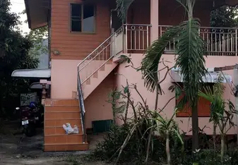 I could not have been more happy with our house. The balcony had a beautiful view of the mountains and it was so peaceful.