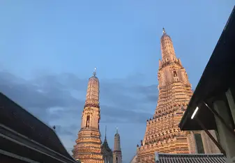 Buddhist temple at a nightly stroll
