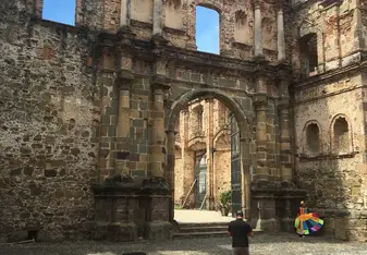 Iglesia de la Compañía de Jesús, Casco Viejo
