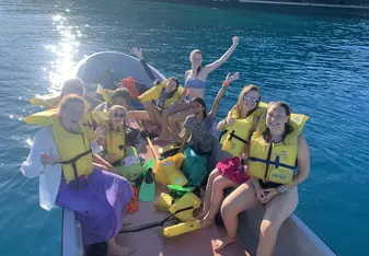 Big Fiji week one group on boat