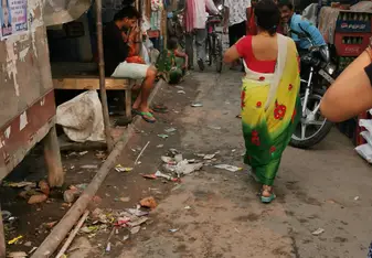 Walk through the slum! 
