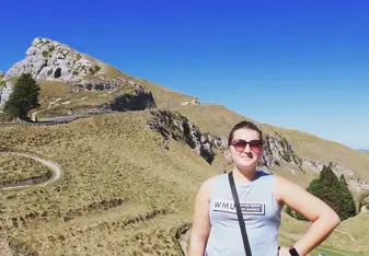 A photo of me during our Intern NZ trip to Napier at the Te Mata Peak.