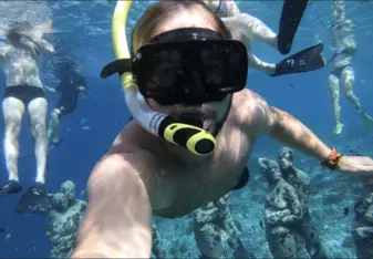 Snorkelling in Gili T