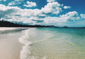 A glimpse of the Whitsunday Islands 