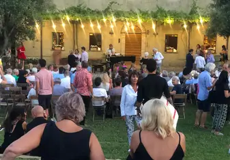 Opera night at a vineyard
