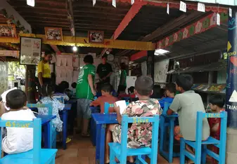 We teach English to children