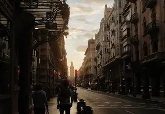 La calle de Paz en Valencia at Sunset