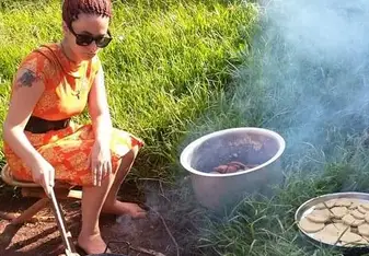 Cooking banana pancakes - barefoot in the rainforest surrounded by strong women! 