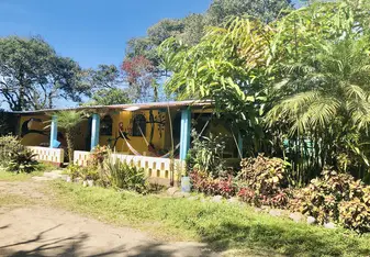 The outside of the Mountain School