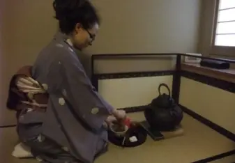 I took regular tea ceremony classes near my host family's house