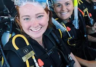 Scuba Diving in the great barrier reef with CIS Abroad!
