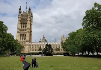 Big Ben-- a couple was taking their wedding photos