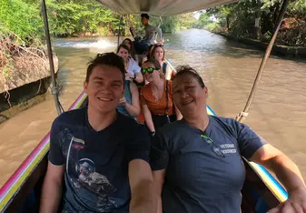 Damnoen Saduak Floating Market