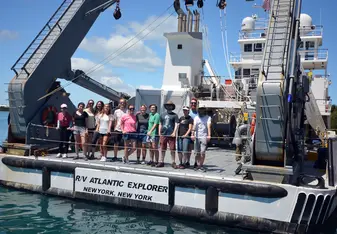 MOO students on R/V Atlantic Explorer