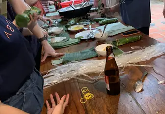 Making dinner with the locals at the home stay