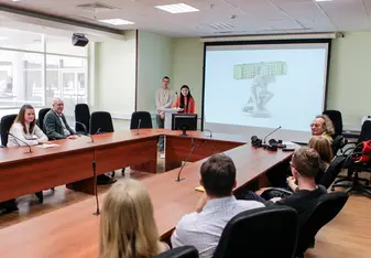 Project presentation by students at the University 