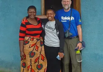 VMs with homestay mama outside homestay - Nandala - February 2018