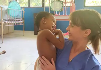 Working on the paediatric ward at a government hospital in Ambalangoda 