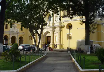 La Merced - next door