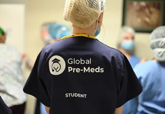 Global Pre-Meds student