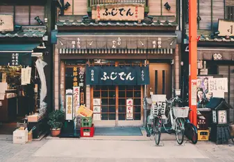 The 10 Best Countries to Teach Abroad in 2022